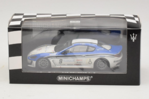 Maserati GranTurismo MC GT4 #9 Moncada / Petrini Maserati MC 2010 Minichamps 1:43 400101209 Fém – 4. kép a 5-ből