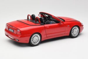 Maserati GT Spyder Piros Bburago 1:18 34097 Fém – 3. kép a 8-ből