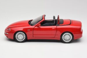 Maserati GT Spyder Piros Bburago 1:18 34097 Fém – 4. kép a 8-ből