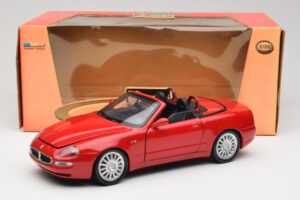 Maserati GT Spyder Piros Bburago 1:18 34097 Fém – 8. kép a 8-ből