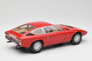 Maserati Khamsin Piros Minichamps 1:18 107123821 Gyanta – 2. kép a 6-ből