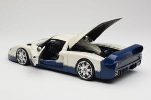 Maserati MC12 Fehér Kék Hot Wheels 1:18 G7158 Fém – 5. kép a 8-ből