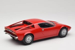 Maserati Merak Piros Minichamps 1:18 107123761 Gyanta – 2. kép a 6-ből