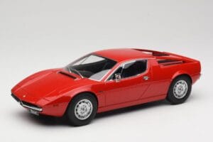 Maserati Merak Piros Minichamps 1:18 107123761 Gyanta