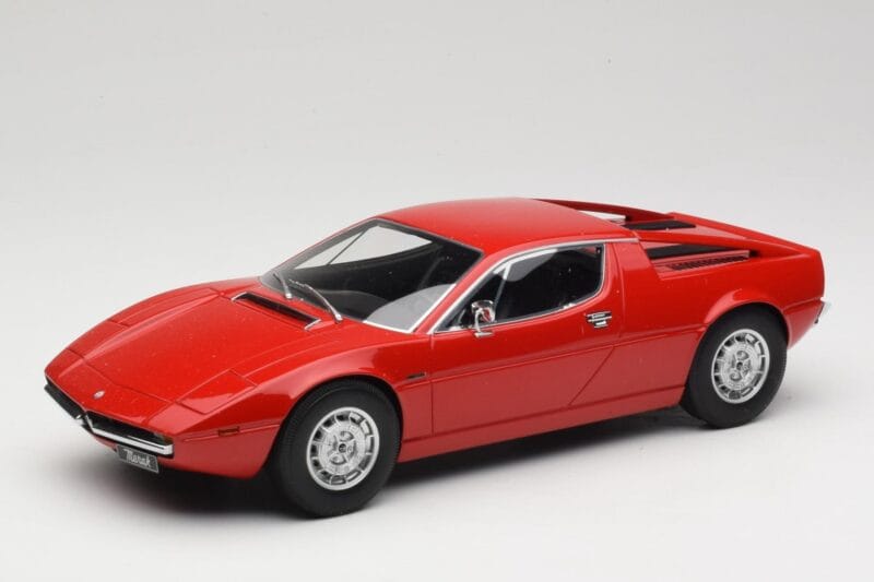 Maserati Merak Piros Minichamps 1:18 107123761 Gyanta