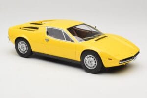 Maserati Merak Sárga Minichamps 1:18 107123760 Gyanta – 4. kép a 6-ből