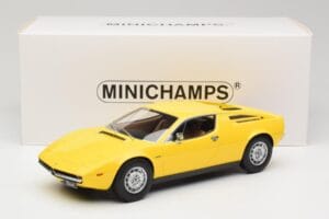 Maserati Merak Sárga Minichamps 1:18 107123760 Gyanta – 6. kép a 6-ből