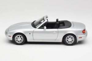 Mazda MX-5 Miata NA Highlight Ezüst Gate 1:18 1015 Fém – 4. kép a 8-ből