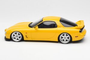 Mazda RX-7 FD Type R Bathurst R Sárga Otto 1:18 OT397 Gyanta – 3. kép a 6-ből