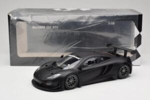 McLaren 12C GT3 Carbon Matt Fekete Minichamps 1:18 151121390 Fém – 6. kép a 6-ből