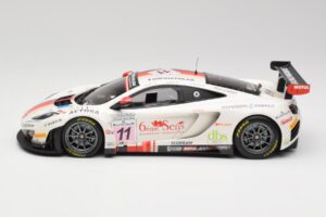 McLaren 12C GT3 #11 Art Grand Prix C. Leclerc / N. Parisy / A. Soucek Spa 24 Hours 2013 Minichamps 1:18 151131311 Fém – 3. kép a 6-ből