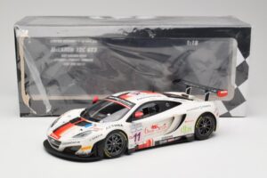 McLaren 12C GT3 #11 Art Grand Prix C. Leclerc / N. Parisy / A. Soucek Spa 24 Hours 2013 Minichamps 1:18 151131311 Fém – 6. kép a 6-ből