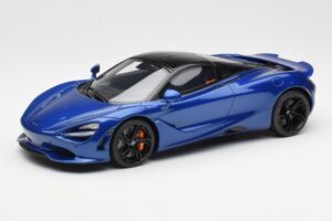 McLaren 750S Kék GT Spirit 1:18 GT458 Gyanta