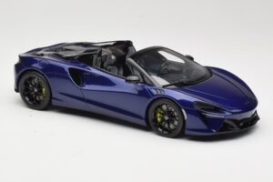 McLaren Artura Spider Lila GT Spirit 1:18 GT515 Gyanta – 4. kép a 6-ből