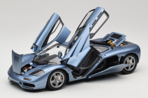 McLaren F1 Kék LCD 1:18 LCD18014-BU Fém – 2. kép a 8-ből