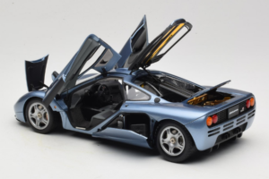 McLaren F1 Kék LCD 1:18 LCD18014-BU Fém – 5. kép a 8-ből