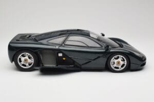 McLaren F1 Dark Green Metallic Minichamps 1:12 530133127 Fém – 4. kép a 9-ből