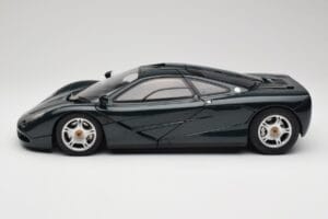 McLaren F1 Dark Green Metallic Minichamps 1:12 530133127 Fém – 5. kép a 9-ből