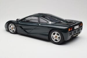 McLaren F1 Dark Green Metallic Minichamps 1:12 530133127 Fém – 8. kép a 9-ből