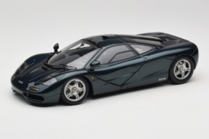 McLaren F1 Zöld LCD 1:18 LCD18014-GR Fém