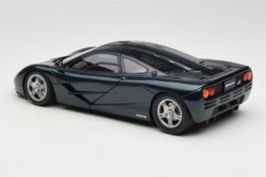 McLaren F1 Zöld LCD 1:18 LCD18014-GR Fém – 7. kép a 8-ből