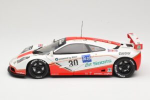McLaren F1 GTR GT1 #30 West Competition J. Nielsen 1996 UT Models 1:18 39624 Fém – 4. kép a 8-ből