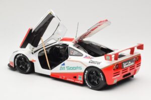 McLaren F1 GTR GT1 #30 West Competition J. Nielsen 1996 UT Models 1:18 39624 Fém – 5. kép a 8-ből