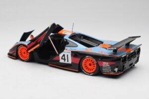 McLaren F1 GTR Gulf #41 P. Gounon / S. Oloffson 24 Hours of Le Mans 1997 Minichamps 1:18 530133741 Fém – 5. kép a 8-ből