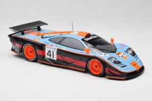 McLaren F1 GTR Gulf #41 P. Gounon / S. Oloffson 24 Hours of Le Mans 1997 Minichamps 1:18 530133741 Fém – 6. kép a 8-ből