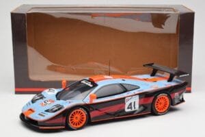 McLaren F1 GTR #41 P-H. Raphanel / C. Gounon / A. Olofsson 24 Hours of Le Mans 1997 UT Models 1:18 39727 Fém – 8. kép a 8-ből