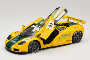 McLaren F1 GTR #51 Mach One Racing Le Mans 1995 UT Models 1:18 530151851 Fém – 2. kép a 8-ből