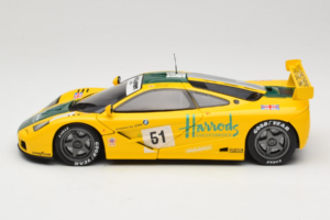 McLaren F1 GTR #51 Mach One Racing Le Mans 1995 UT Models 1:18 530151851 Fém – 4. kép a 8-ből