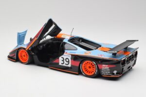 McLaren F1 GTR #39 R. Bellm / A. Gilbert-Scott 24 Hours of Le Mans 1997 Minichamps 1:18 530133739 Fém – 5. kép a 8-ből
