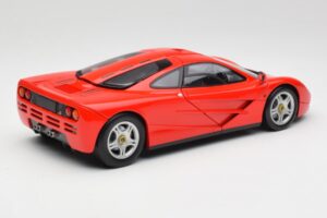 McLaren F1 Magma Piros Minichamps 1:18 530133422 Fém – 3. kép a 8-ből