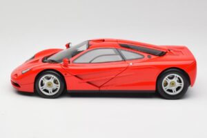 McLaren F1 Magma Piros Minichamps 1:18 530133422 Fém – 4. kép a 8-ből