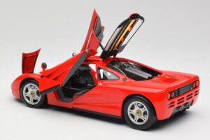McLaren F1 Magma Piros Minichamps 1:18 530133422 Fém – 5. kép a 8-ből