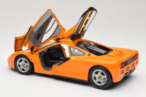 McLaren F1 Narancssárga Minichamps 1:18 530133421 Fém – 5. kép a 8-ből