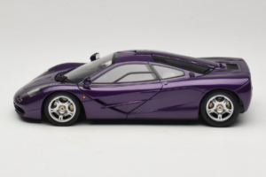 McLaren F1 Lila LCD 1:18 LCD18014-PU Fém – 4. kép a 8-ből