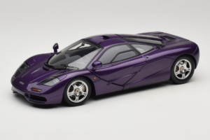 McLaren F1 Lila LCD 1:18 LCD18014-PU Fém