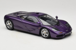 McLaren F1 Lila LCD 1:18 LCD18014-PU Fém – 6. kép a 8-ből