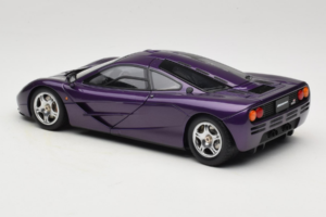 McLaren F1 Lila LCD 1:18 LCD18014-PU Fém – 7. kép a 8-ből