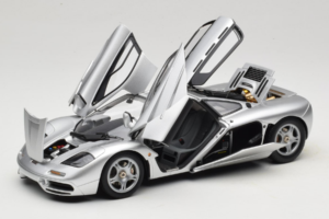 McLaren F1 Ezüst LCD 1:18 LCD18014-SI Fém – 2. kép a 8-ből