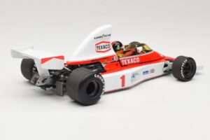McLaren M23 Ford #1 E. Fittipaldi F1 1975 Minichamps 1:18 530751801 Fém – 3. kép a 9-ből