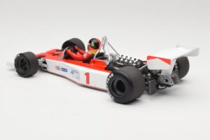 McLaren M23 Ford #1 E. Fittipaldi F1 1975 Minichamps 1:18 530751801 Fém – 5. kép a 9-ből