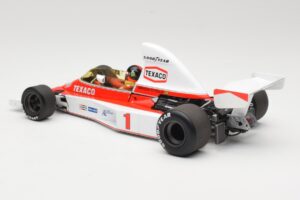 McLaren M23 Ford #1 E. Fittipaldi F1 1975 Minichamps 1:18 530751801 Fém – 7. kép a 9-ből