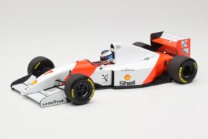 McLaren Ford MP4/8 #7 M. Hakkinen 1993 Minichamps 1:18 530931837 Fém