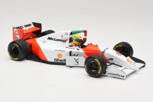 McLaren MP4/8 Ford #8 A. Senna Winner European GP Donington 1993 Minichamps 1:18 540931848 Fém – 4. kép a 6-ből