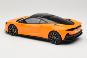 McLaren GTS Narancssárga GT Spirit 1:18 GT957 Gyanta – 5. kép a 6-ből