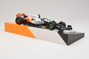 McLaren MCL60 #4 L. Norris McLaren F1 Team Monaco Grand Prix 2023 Minichamps 1:18 533232504 Gyanta – 4. kép a 7-ből