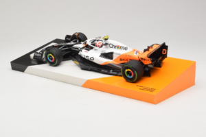 McLaren MCL60 #4 L. Norris McLaren F1 Team Monaco Grand Prix 2023 Minichamps 1:18 533232504 Gyanta – 5. kép a 7-ből